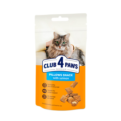 CLUB 4 PAWS Premium pillows for adult cats with salmon. Complementary pet food